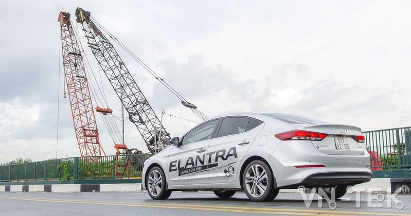 hyundai elantra 2018 2 - Review đánh giá chi tiết xe Hyundai Elantra 2018