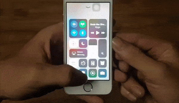 quay man hinh iPhone - Quay màn hình iPhone bằng tính năng sẵn có trên iOS 11