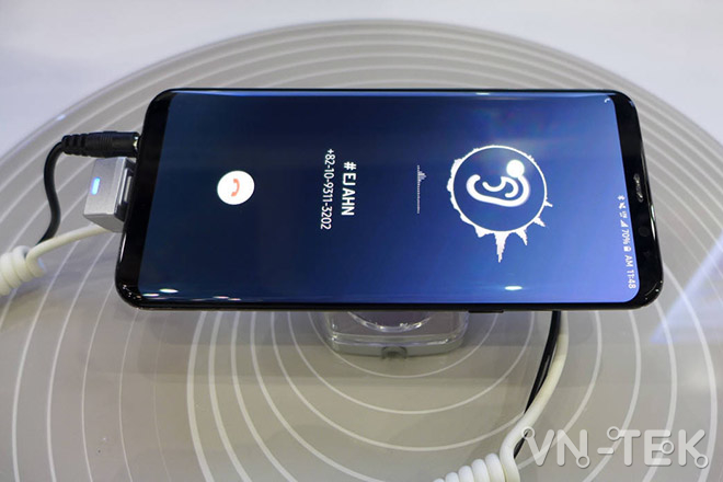 sound on display - Galaxy S10 và LG G8 sẽ trang bị công nghệ màn hình tích hợp âm thanh