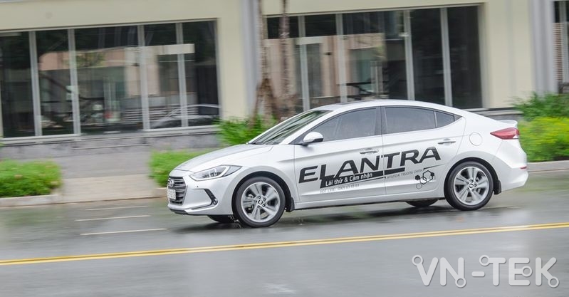hyundai elantra 2018 29 - Review đánh giá chi tiết xe Hyundai Elantra 2018