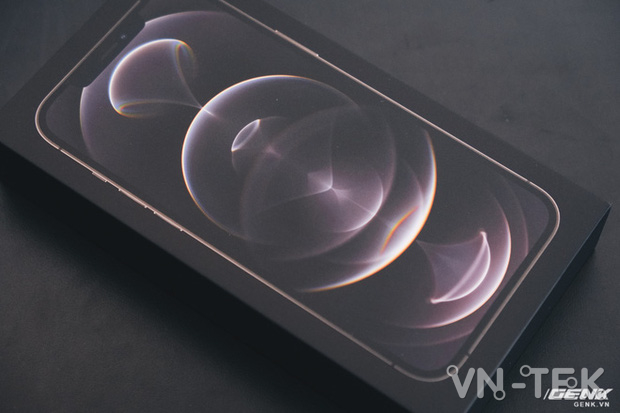 gia iphone 12 2 - Giá iPhone 12 Pro Max chính hãng VN/A đang khan hiếm